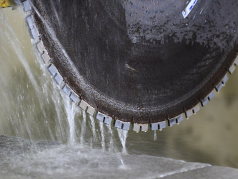 Beton zuschneiden Naturstein-fräsen