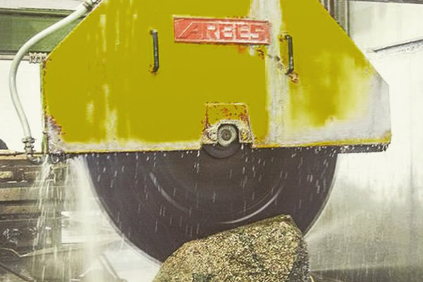 Findling zuschneiden Naturstein Selmsdorf